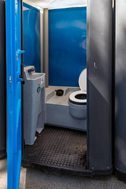 Portable Toilet Options We Offer in Chipley, FL